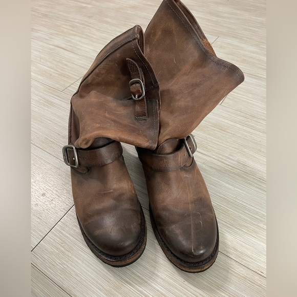 Frye Veronica short boots ๐ - Picture 3 of 4